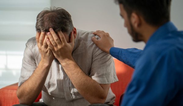 نقش خانواده در درمان افسردگی و حمایت‌های لازم برای بهبود بیمار